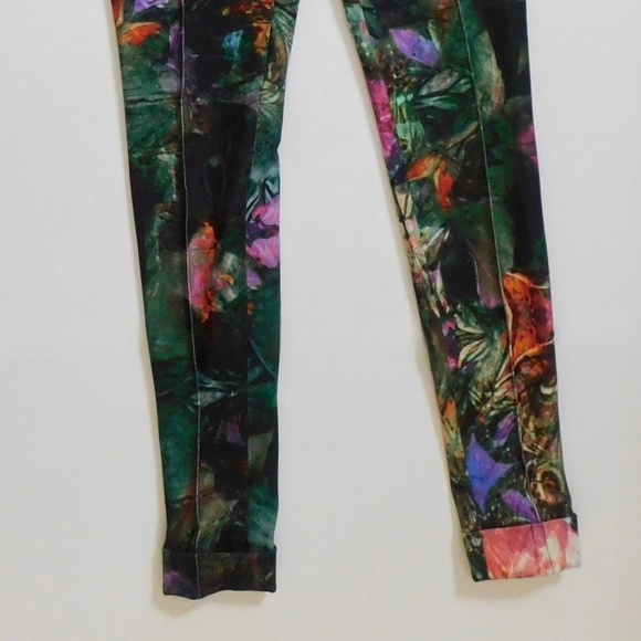 NWT!! TED BAKER Olivie Floral Tapered Pants Knit Stretch Chic Abstract 0 US 2 - Picture 5 of 16